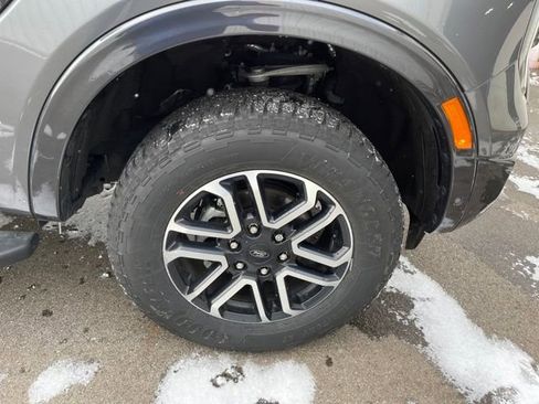 Used 2024 Ford Ranger Lariat w/ Trailer Tow Package image 38