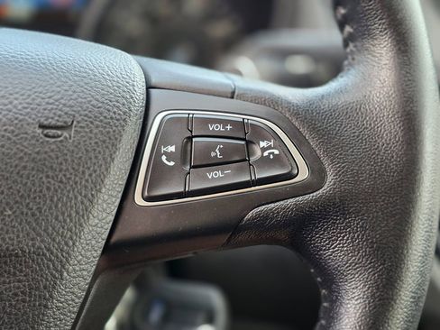 Used 2016 Ford Focus SE w/ SE Sport Package image 34