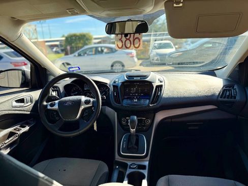 Used 2014 Ford Escape SE w/ Equipment Group 201A image 17