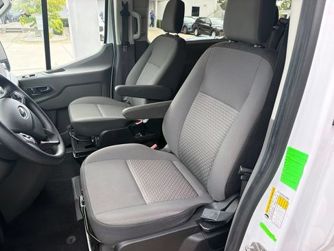 Used 2024 Ford Transit 350 XLT RWD image 5