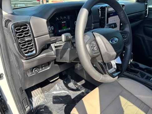 New 2026 Ford Ranger Lariat w/ FX4 Off-Road Package AWD/4WD image 13