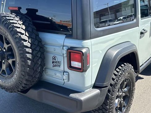 Used 2023 Jeep Wrangler Sport AWD/4WD image 35