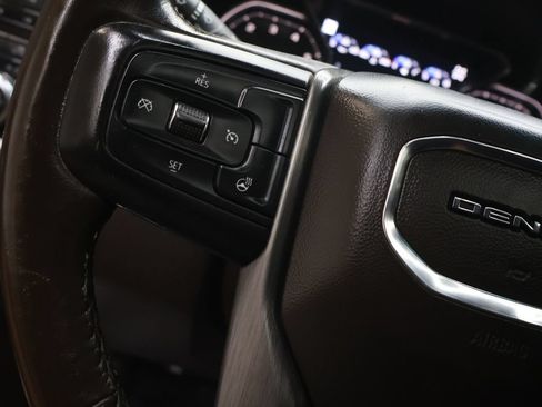 Used 2022 GMC Sierra 1500 Denali w/ Denali Premium Package AWD/4WD image 19
