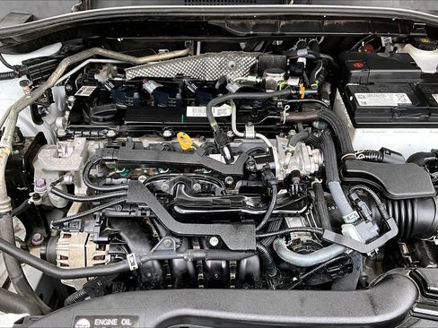 Used 2022 Toyota Corolla Cross LE w/ Moonroof Package image 32