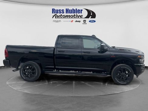 New 2025 RAM 2500 Big Horn AWD/4WD image 8
