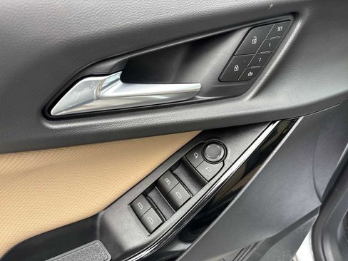 New 2026 Chevrolet Equinox ACTIV w/ Convenience Package III AWD/4WD image 23