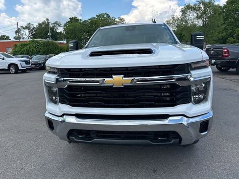 Used 2024 Chevrolet Silverado 2500 LT image 6