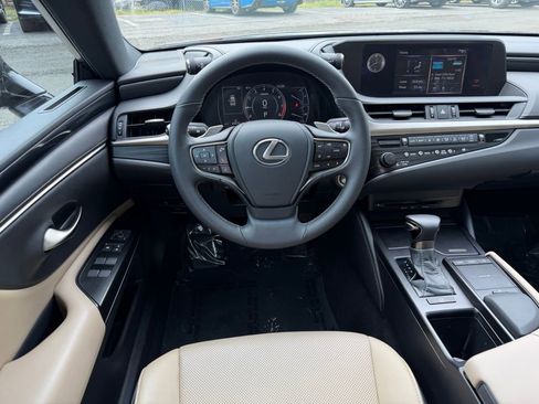 Used 2020 Lexus ES 350 w/ Accessory Package 2 image 24
