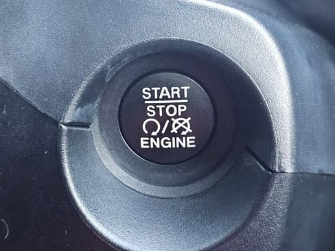 Used 2021 Jeep Compass Latitude image 15