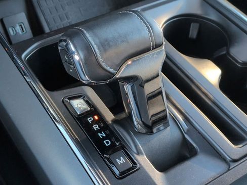 Used 2022 Ford F150 Lariat w/ Equipment Group 502A High image 33