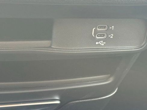 New 2026 Chrysler Pacifica Select image 23