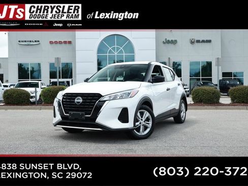 Used 2024 Nissan Kicks S FWD image 1