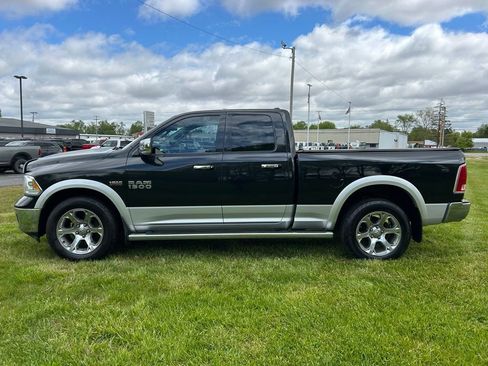 Used 2016 RAM 1500 Laramie w/ Convenience Group AWD/4WD image 10
