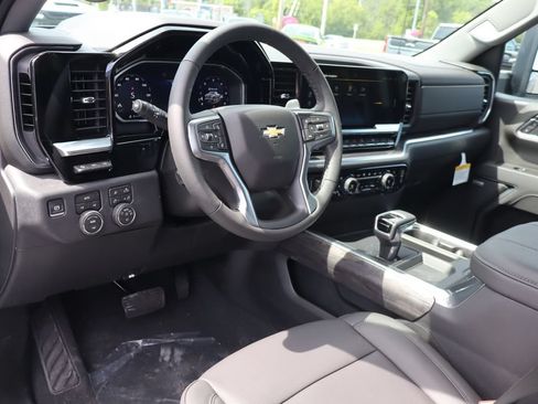 New 2026 Chevrolet Silverado 1500 LTZ w/ LTZ Premium Package AWD/4WD image 6