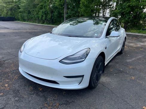 Used 2019 Tesla Model 3 AWD/4WD image 1