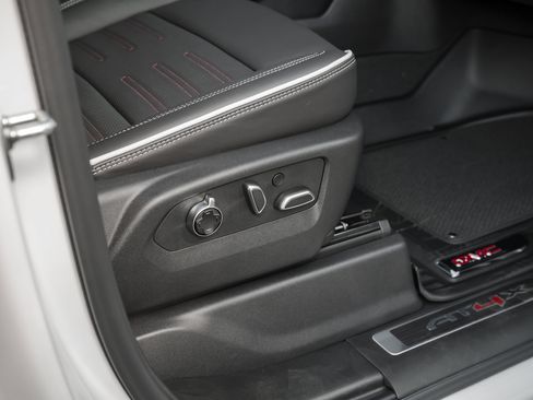 New 2026 GMC Sierra 1500 AT4X image 43