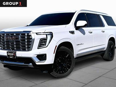 Used 2025 GMC Yukon XL Denali w/ Sun & Power Step Package