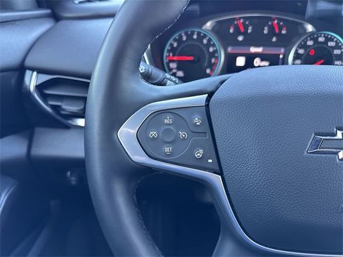 Used 2023 Chevrolet Traverse RS image 16