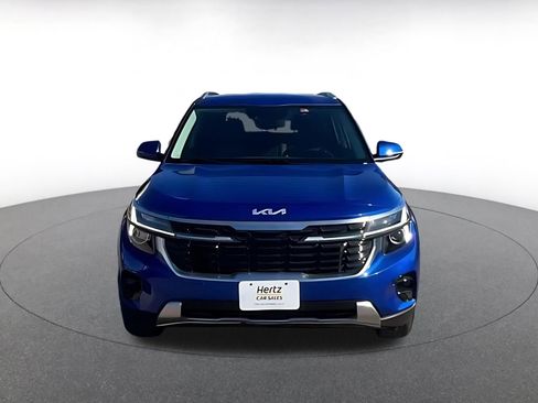 Used 2025 Kia Seltos S image 4