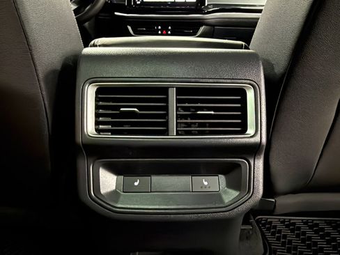 New 2026 Volkswagen Atlas Cross Sport SEL Premium R-Line AWD/4WD image 34