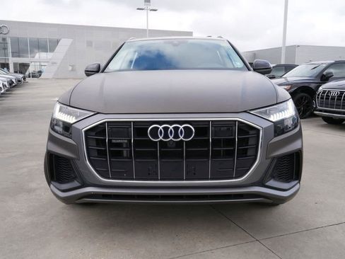 Used 2023 Audi Q8 Premium Plus image 2