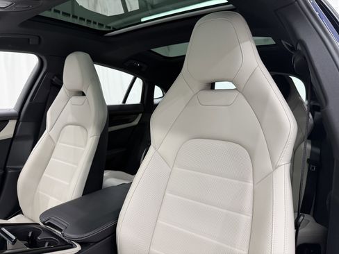 Certified 2024 Porsche Panamera 4 image 38