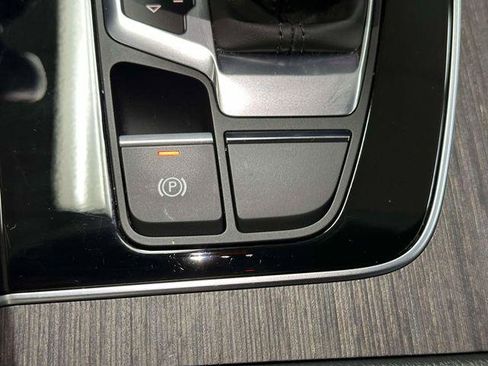 Used 2022 Audi Q3 2.0T Premium Plus AWD/4WD image 31