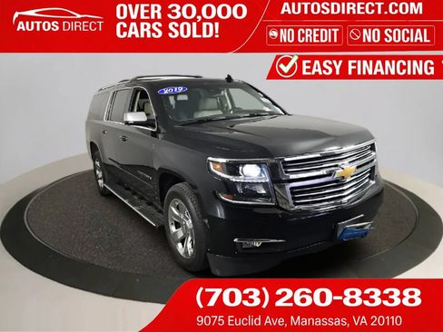 Used 2019 Chevrolet Suburban Premier AWD/4WD image 1