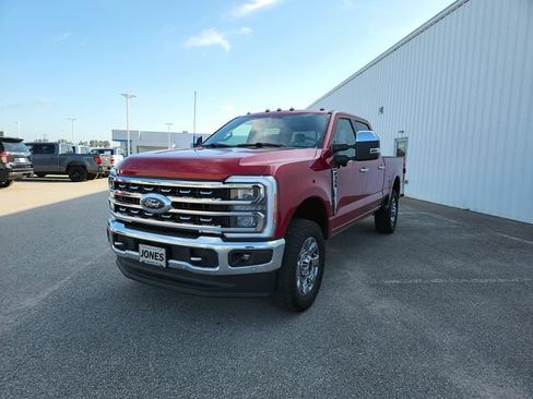 Used 2023 Ford F350 Lariat w/ Lariat Ultimate Package AWD/4WD image 4