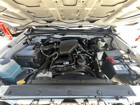 Used 2015 Toyota Tacoma 2WD Access Cab image 21