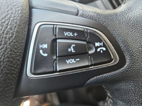 Used 2019 Ford Escape SEL AWD/4WD image 24