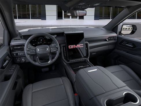 New 2025 GMC Yukon XL Denali w/ LPO, Floor Liner Package image 15