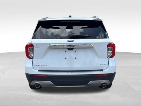 Used 2023 Ford Explorer Limited AWD/4WD image 6