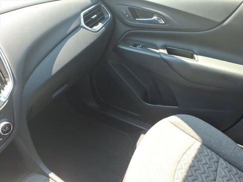 Used 2024 Chevrolet Equinox LT FWD image 36