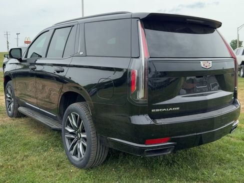 Used 2021 Cadillac Escalade Sport w/ Driver Assist Tech Package AWD/4WD image 5