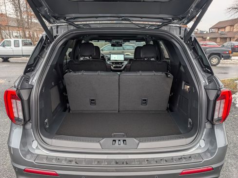 New 2026 Ford Explorer ST w/ Sun And Sound Package image 9