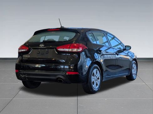 Used 2017 Kia Forte LX image 6