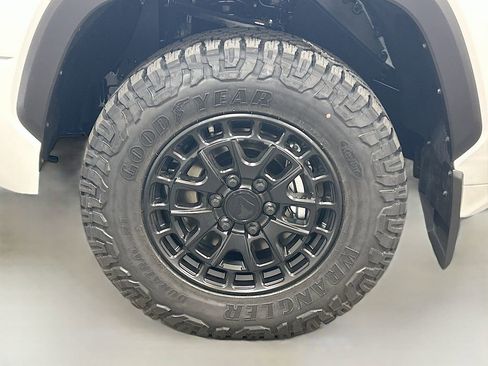 New 2026 Toyota Tundra SR5 AWD/4WD image 9