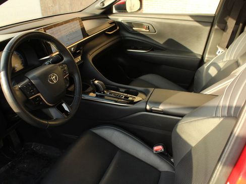 Used 2024 Toyota Crown image 11