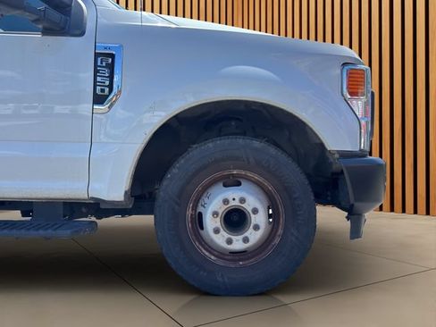 Used 2020 Ford F350 XL RWD image 2