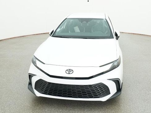 New 2026 Toyota Camry SE image 2