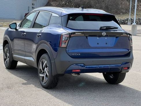 New 2026 Nissan Kicks SV w/ SV Premium Package FWD image 6