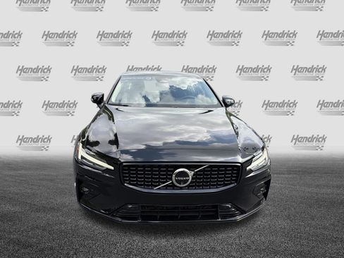 Used 2025 Volvo S60 B5 Plus FWD image 3