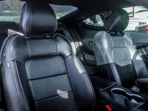 Used 2021 Ford Mustang Premium image 36