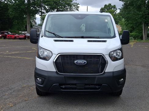 Used 2024 Ford Transit 250 Low Roof w/ Exterior Upgrade Package RWD image 2