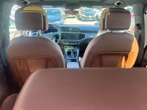 Used 2019 Audi Q3 2.0T Premium Plus image 21