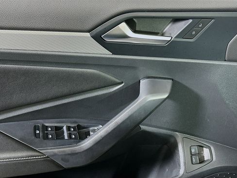 Used 2024 Volkswagen Jetta S image 15