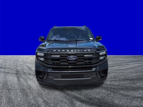 Certified 2025 Ford Expedition Max Active AWD/4WD image 9