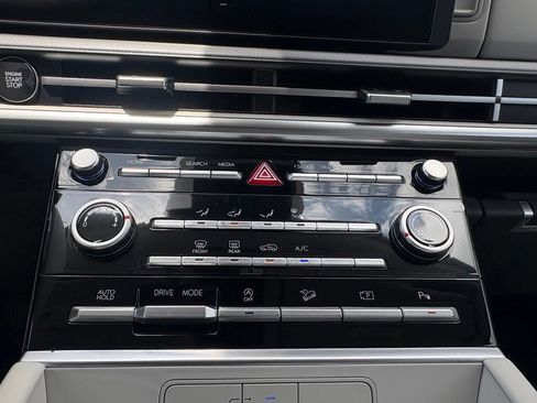 New 2027 Hyundai Santa Fe SE FWD image 13