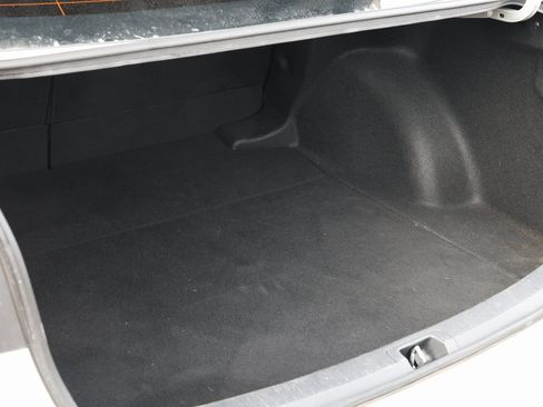 Used 2024 Toyota Corolla LE image 29